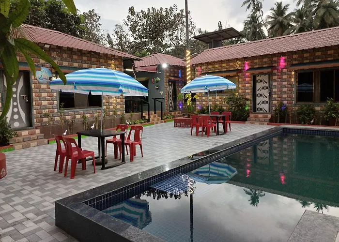 Daksh Holiday Home